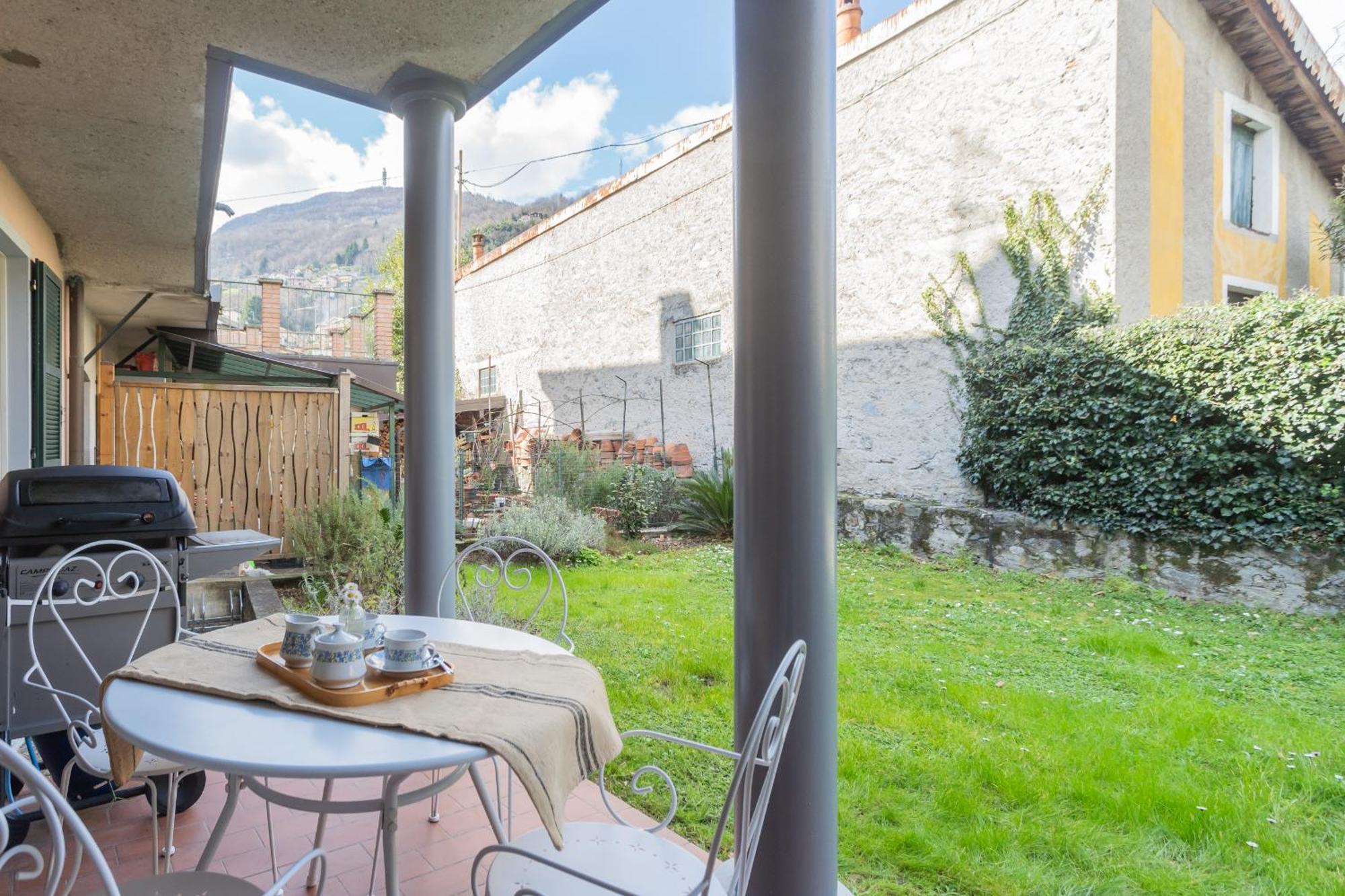 Ponente Balcony & Garden By Rent All Como Gravedona Esterno foto
