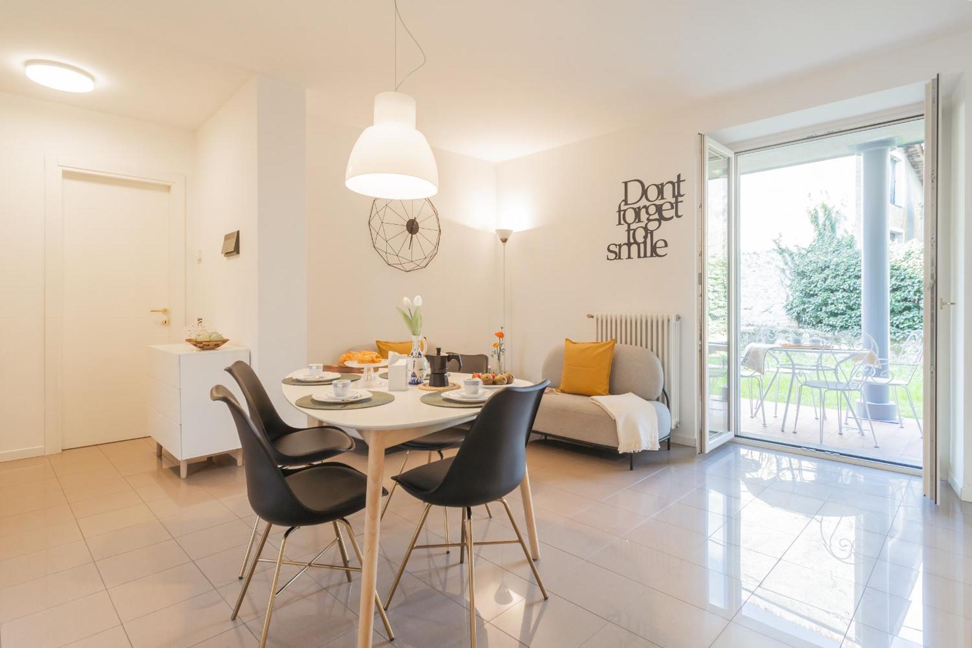 Ponente Balcony & Garden By Rent All Como Gravedona Esterno foto