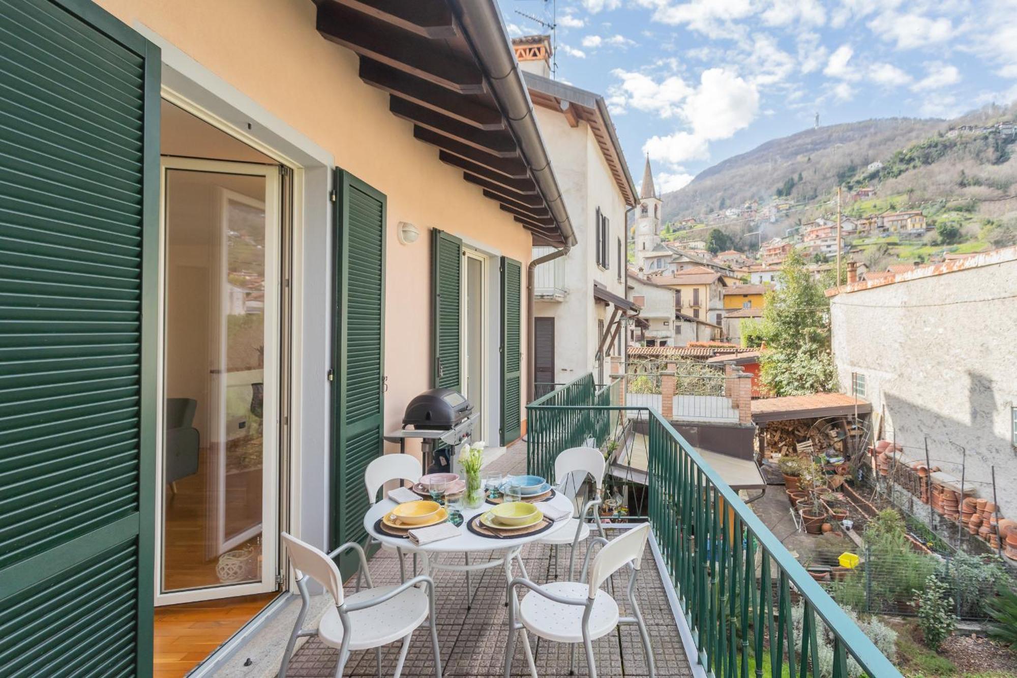 Ponente Balcony & Garden By Rent All Como Gravedona Esterno foto