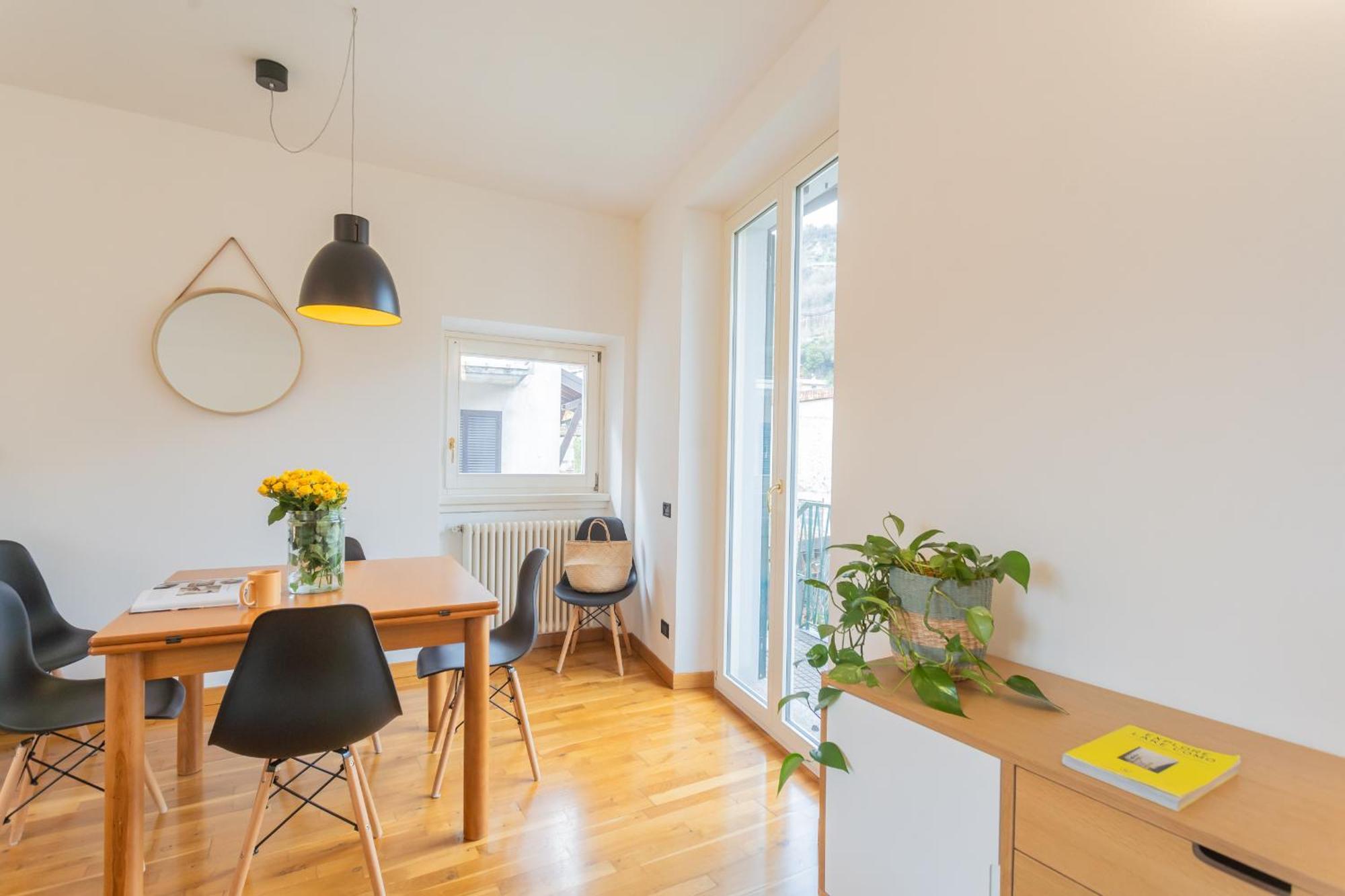 Ponente Balcony & Garden By Rent All Como Gravedona Esterno foto