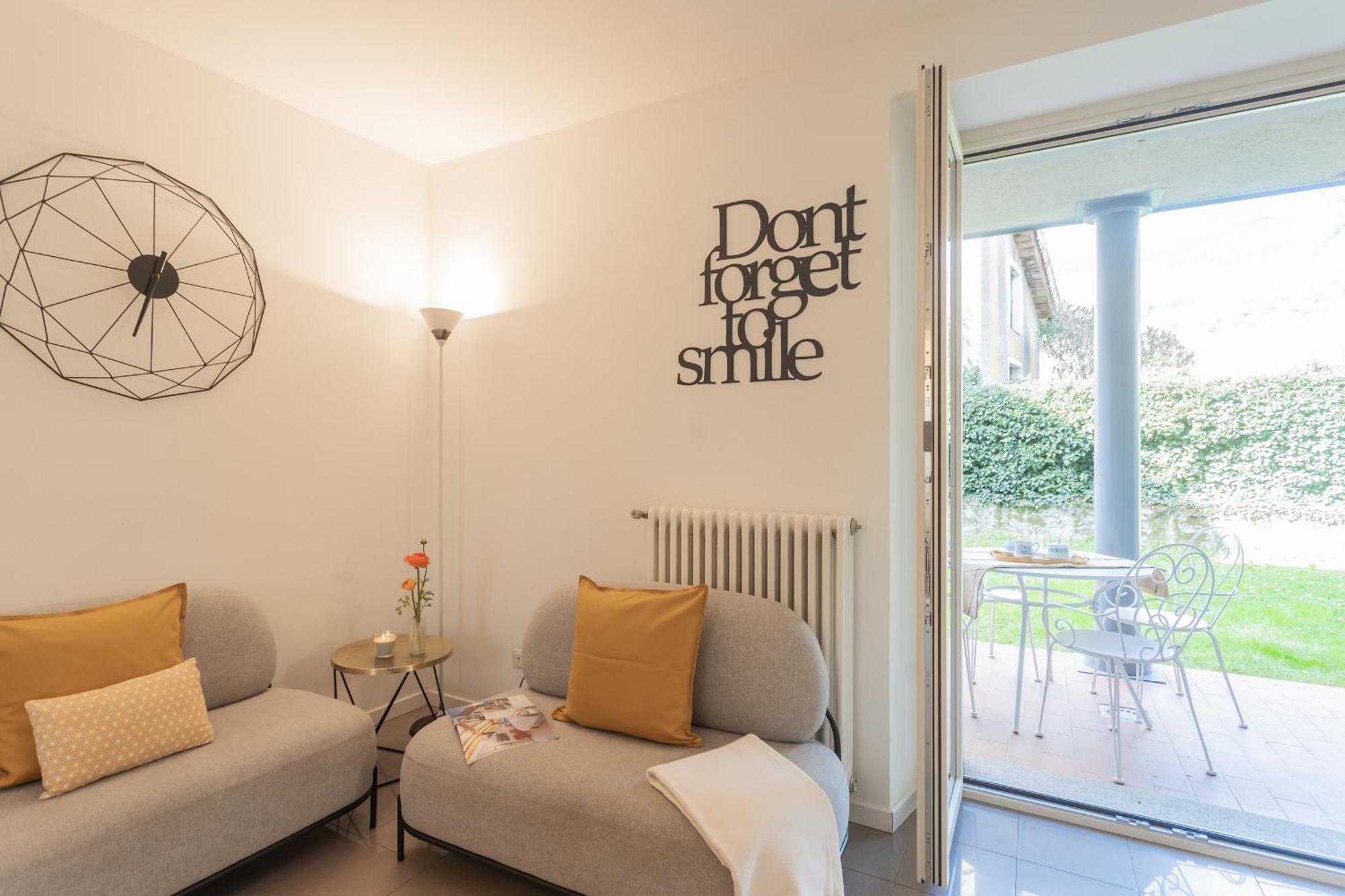 Ponente Balcony & Garden By Rent All Como Gravedona Esterno foto