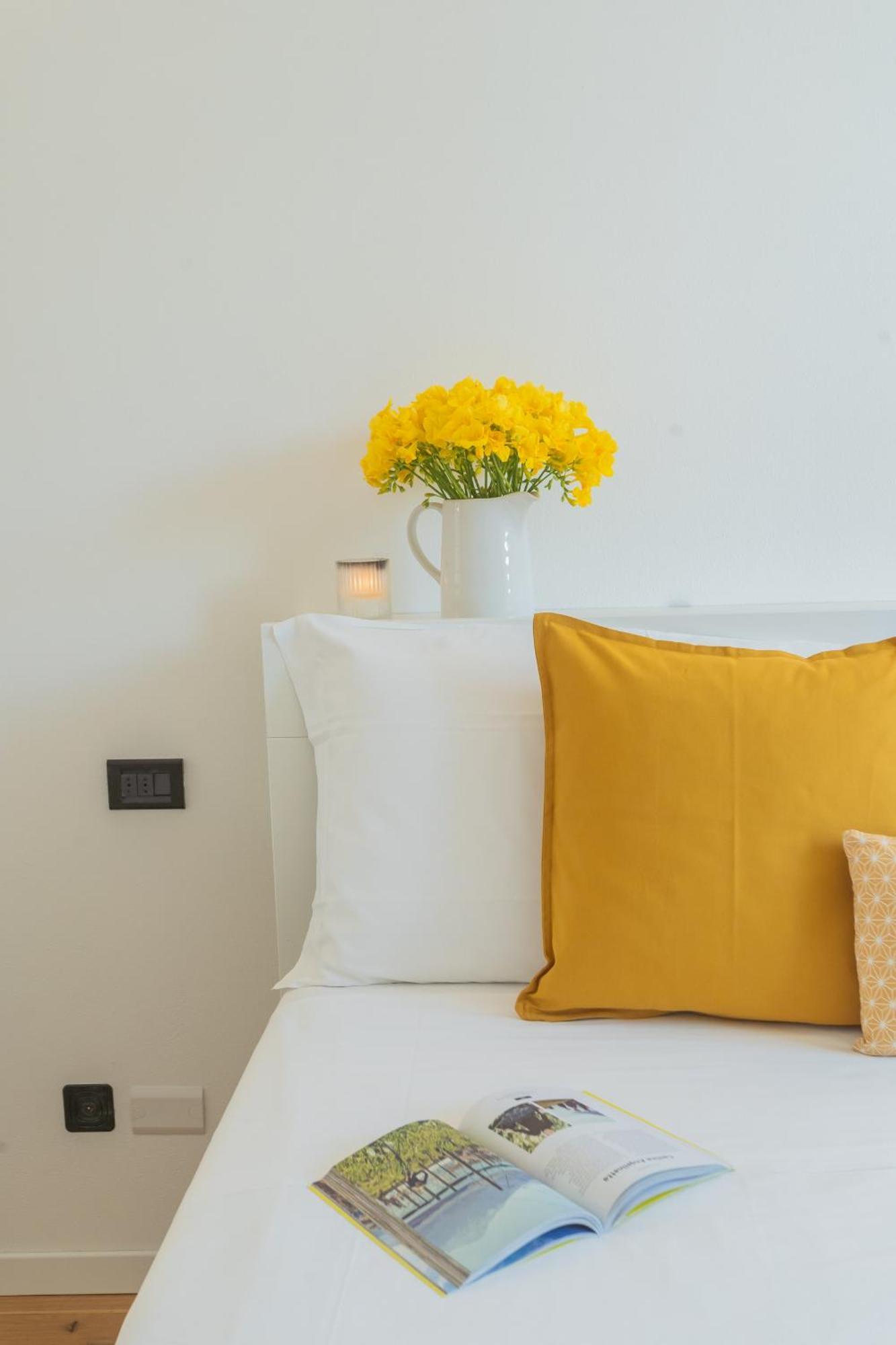 Ponente Balcony & Garden By Rent All Como Gravedona Esterno foto
