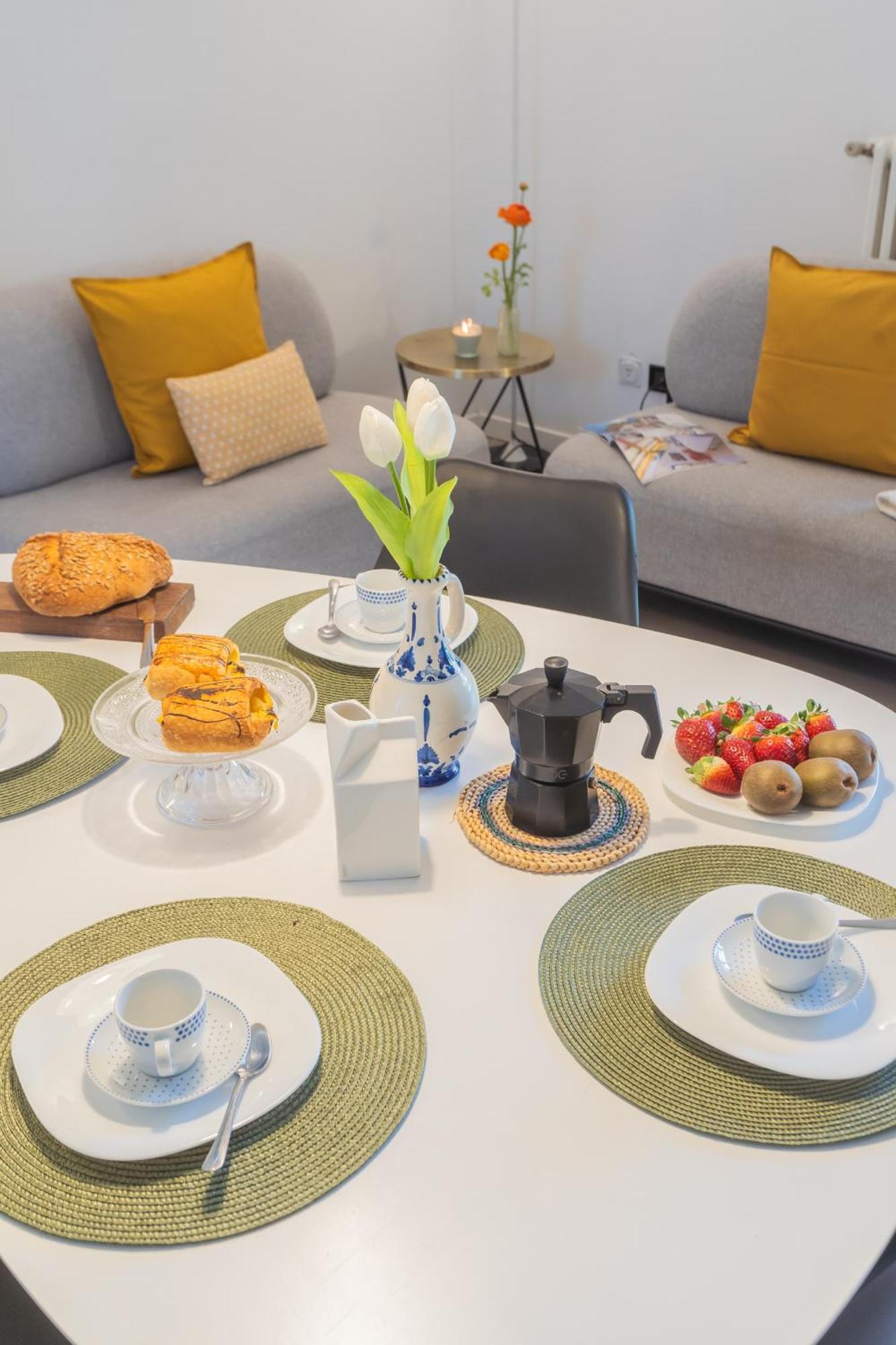 Ponente Balcony & Garden By Rent All Como Gravedona Esterno foto