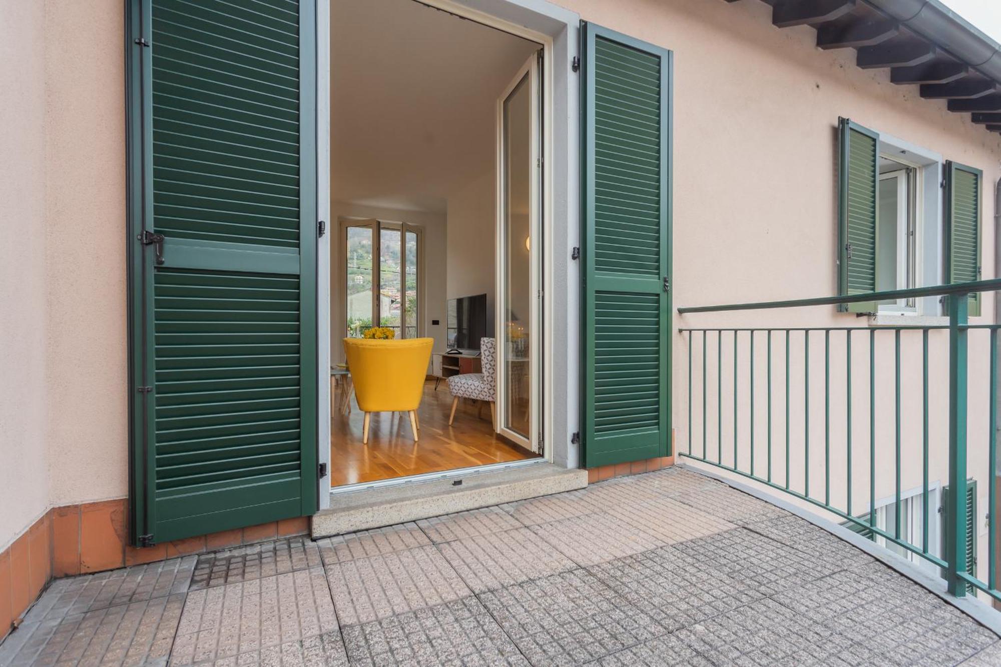 Ponente Balcony & Garden By Rent All Como Gravedona Esterno foto